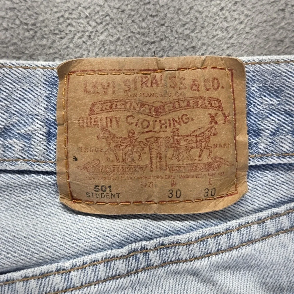 Vintage Levis 501 Jeans Mens 30x30 Light Wash Student Made USA Button Fly